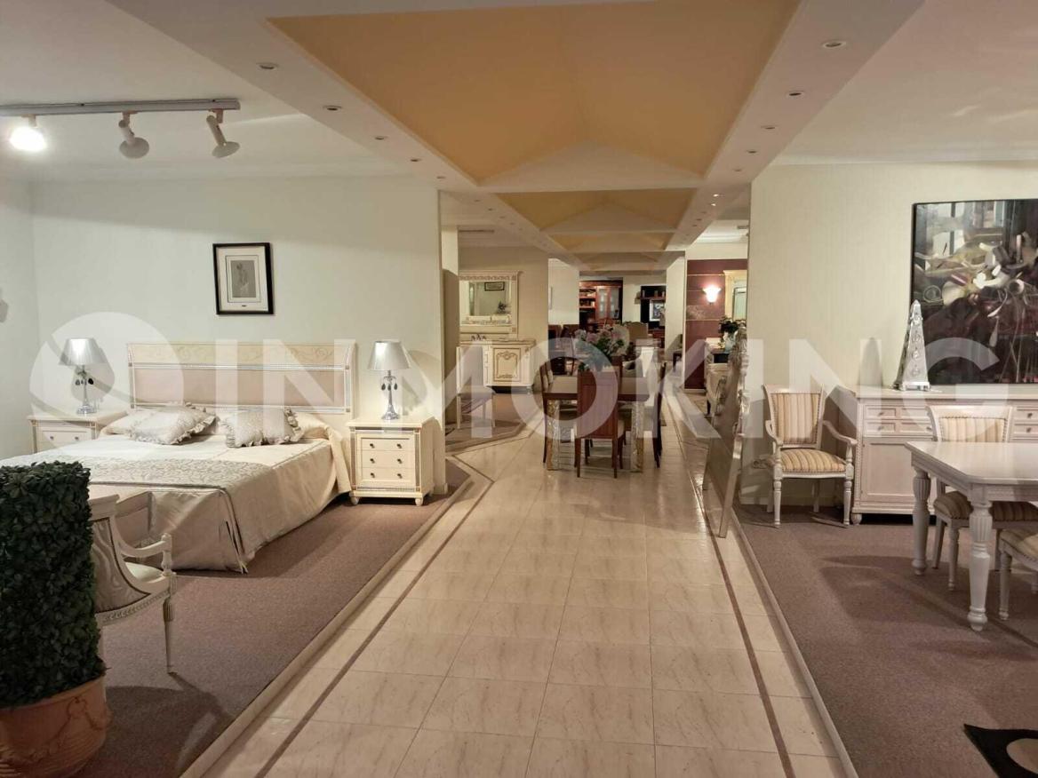 Foto de la propiedad Nave industrial con edificio corporativo en Silla